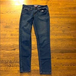 Levi’s skinny jeans